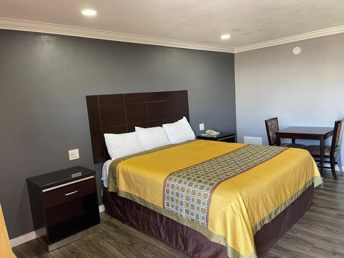 El Segundo Inn — photo 19