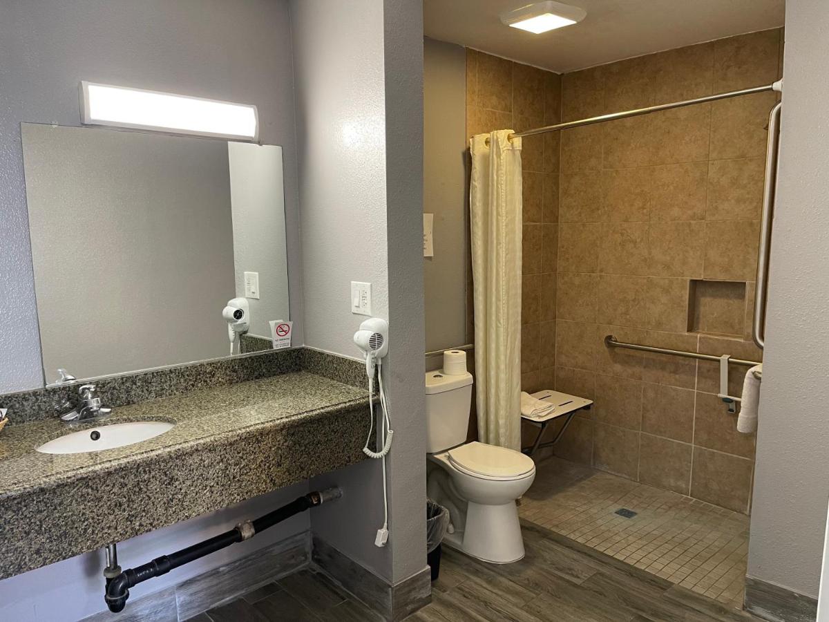 El Segundo Inn — photo 7