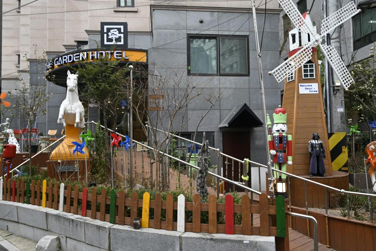 The garden hotel - 3