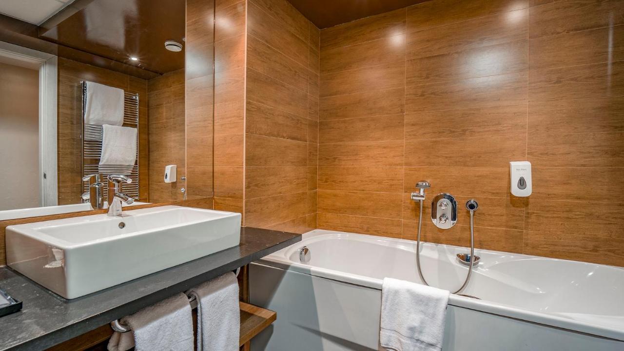 Roc Blanc Hotel & Spa photo