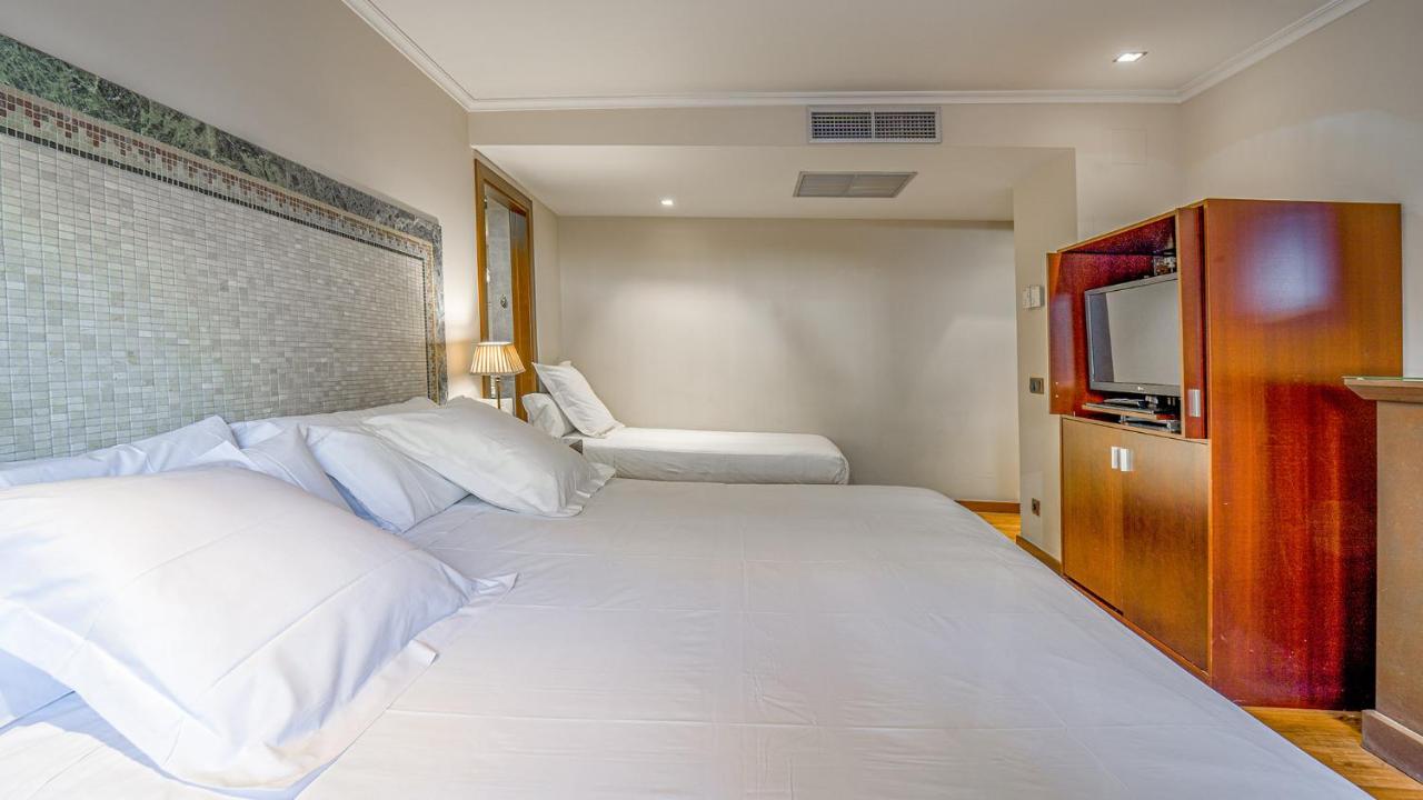 Roc Blanc Hotel & Spa photo