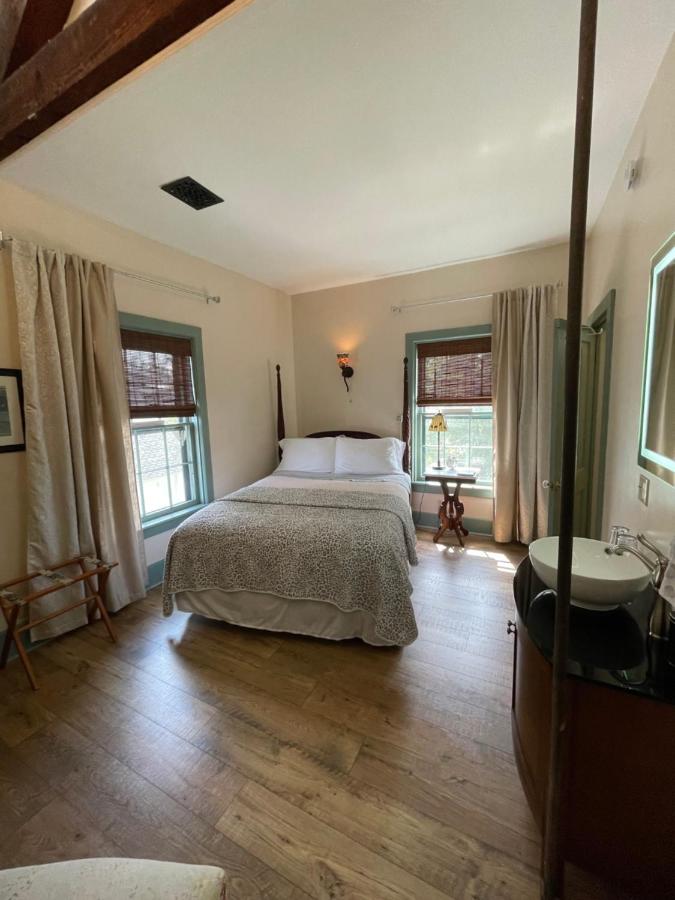 Village House Inn Vacation Rental — photo 2