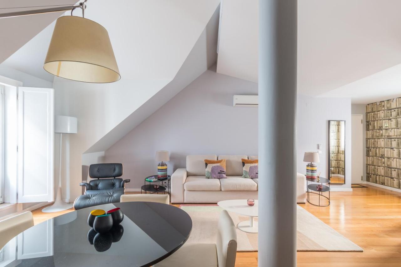 FLH Baixa-Chiado Library Loft - 2