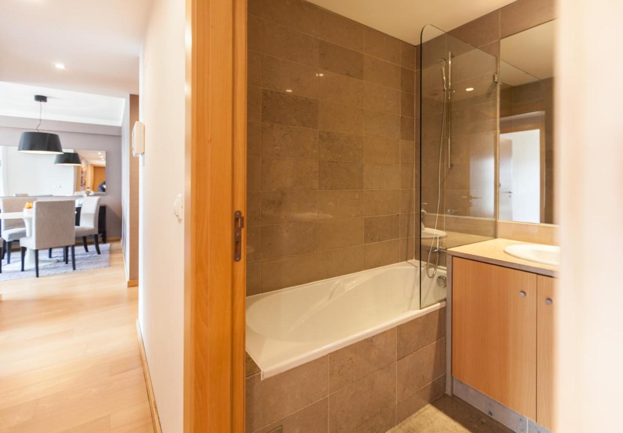 FLH Expo Apartment with View - 4