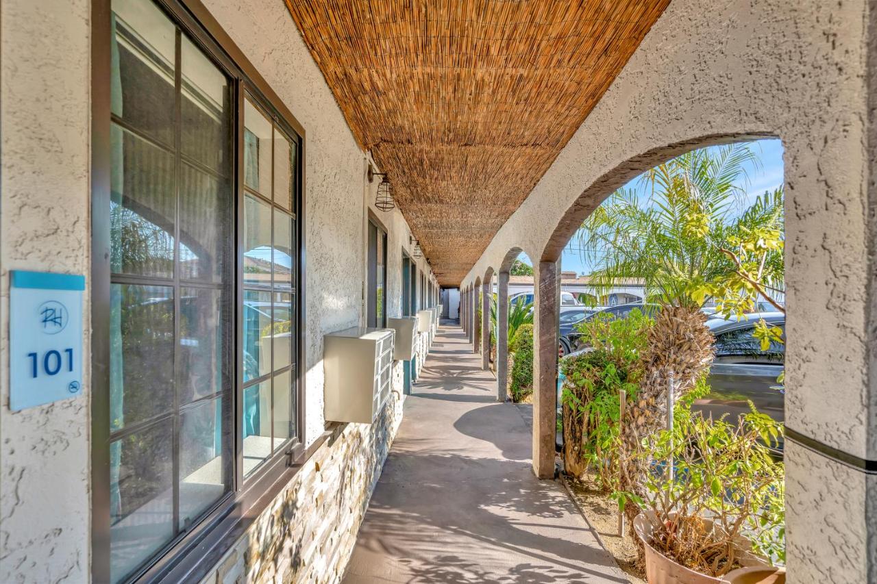 Royal Hawaiian Inn - Mid City, Los Angeles - 5