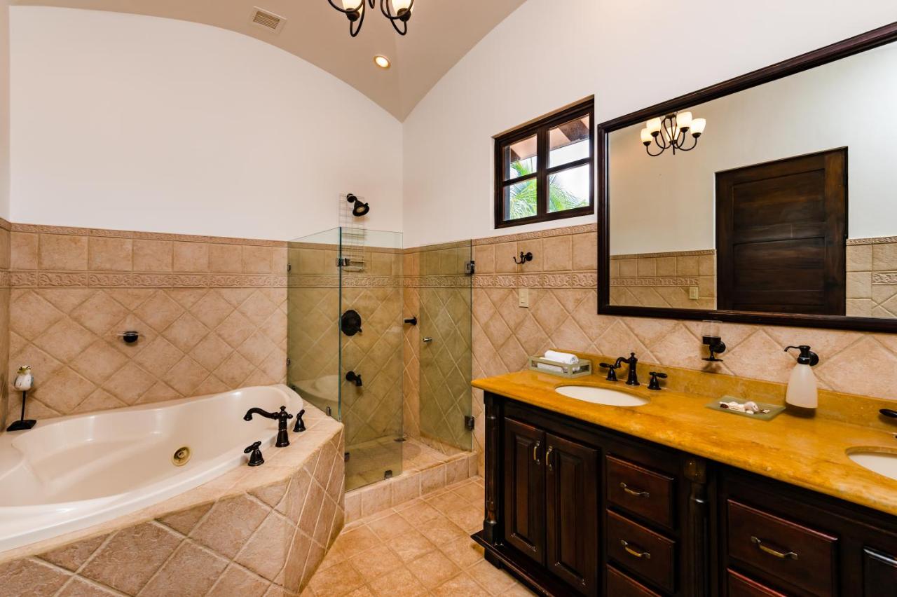 Luxury Vacation Rentals At Hacienda Pinilla photo