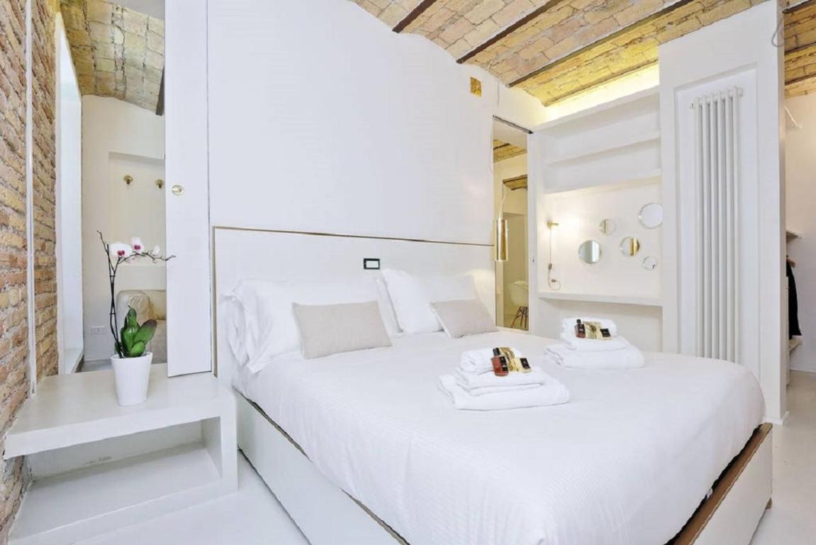 YCH-Charming flat near Colosseum - 2