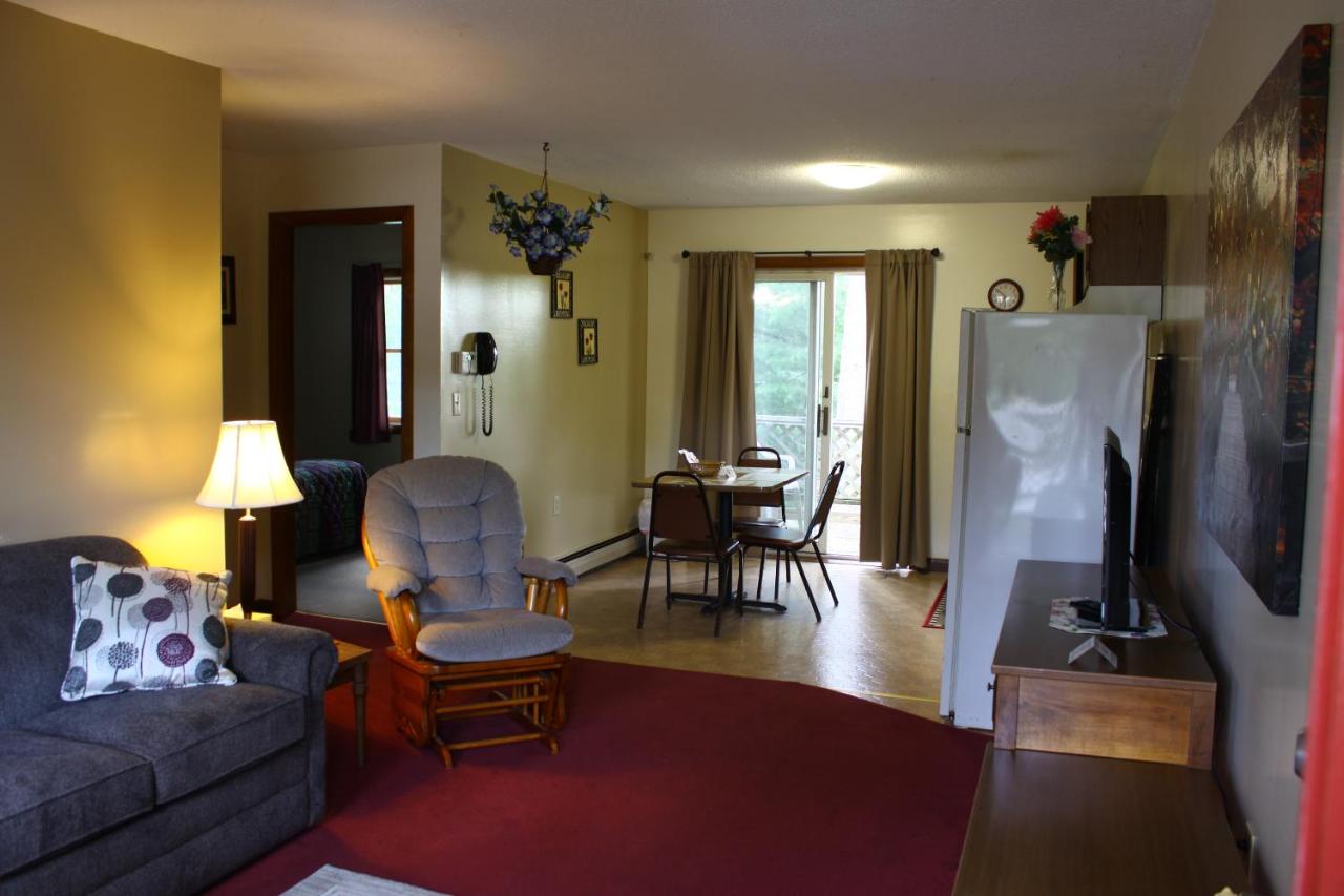 Milford Motel On the River — photo 10