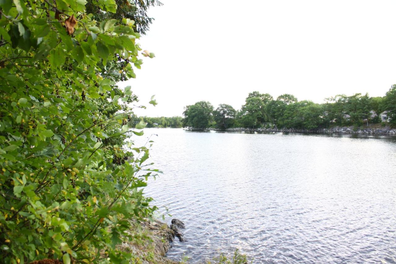 Milford Motel On the River — photo 16