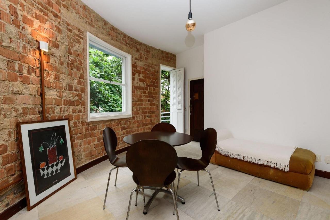 Varanda a 500m da praia de Ipanema e 100m da Lagoa - 2