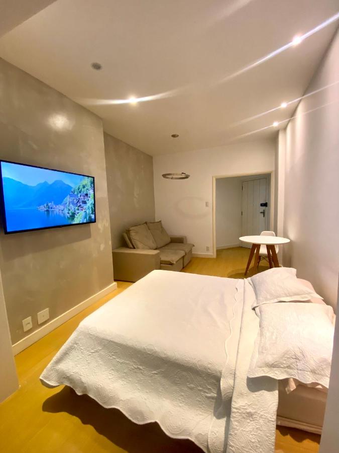 Apartamento Encantador Leme - Prédio na Orla