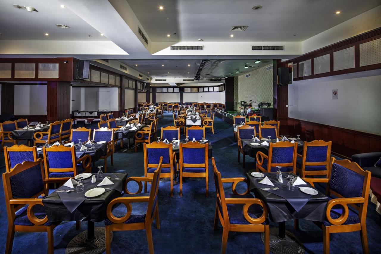 Taj Plaza Hotel photo