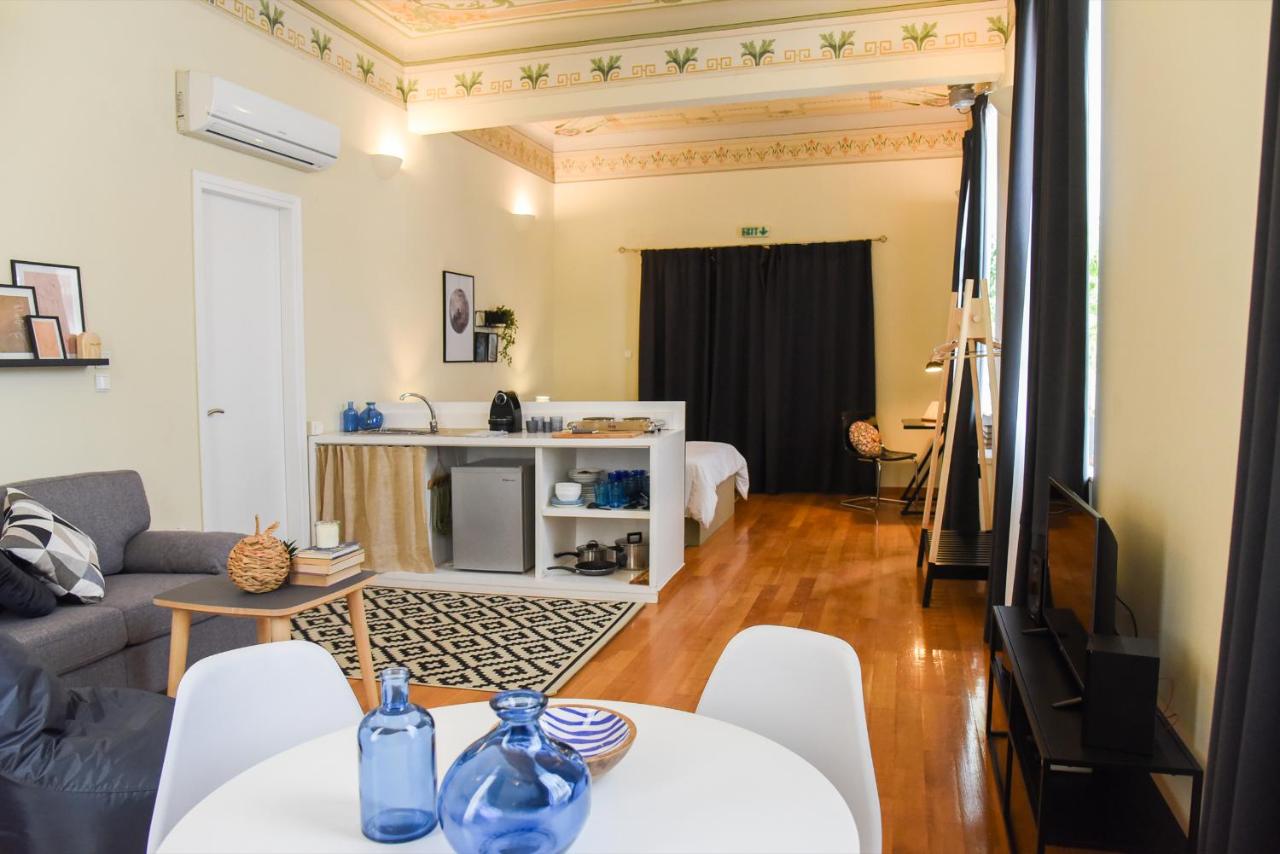 Neoclassical Athens Residence - 4