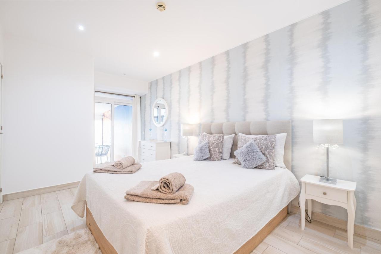 Luxurious Seaview Apartment with pool 5min Beach - 2