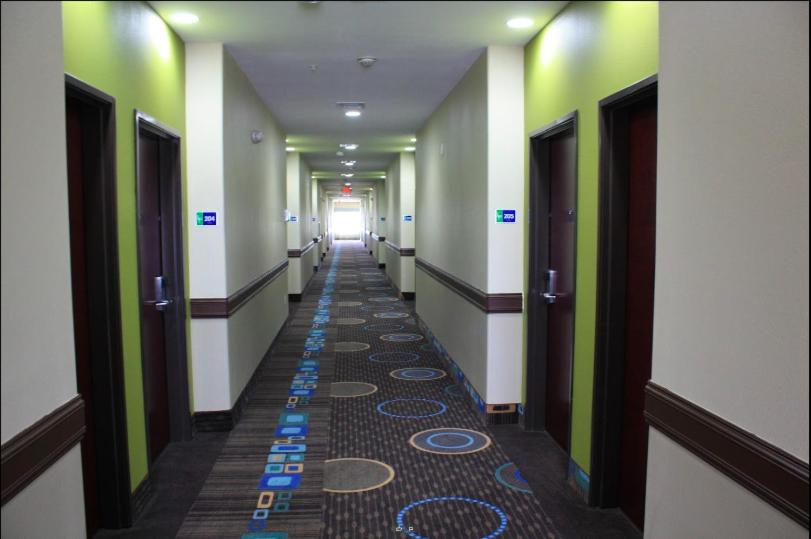 Plaza Inn and Suites — photo 15
