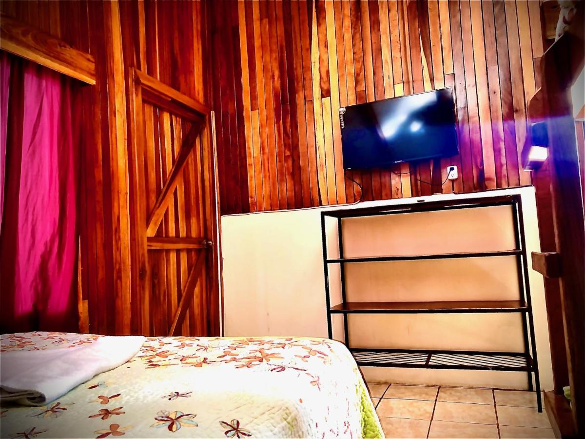 Cabinas Monteverde Paraiso photo