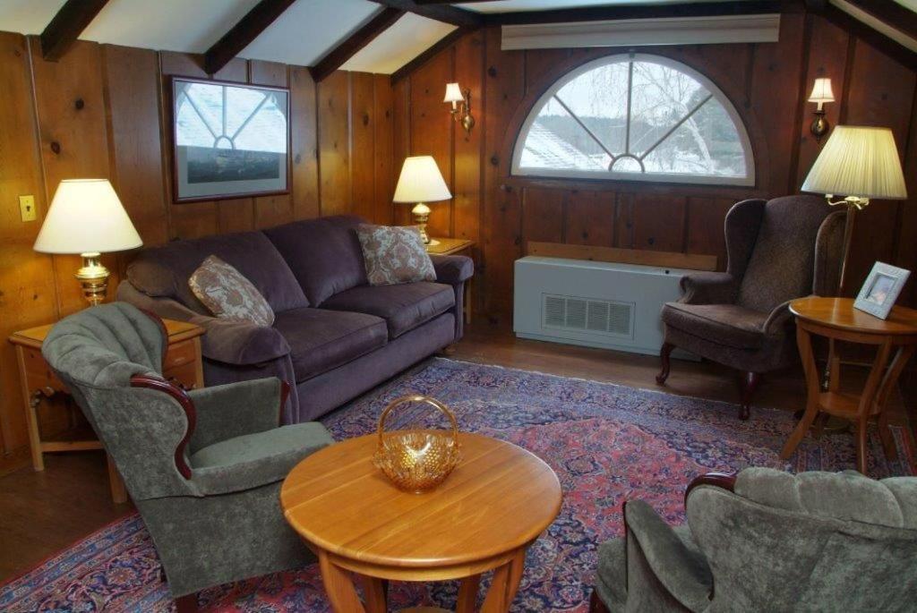 Publick House Historic Inn and Country Motor Lodge — photo 24