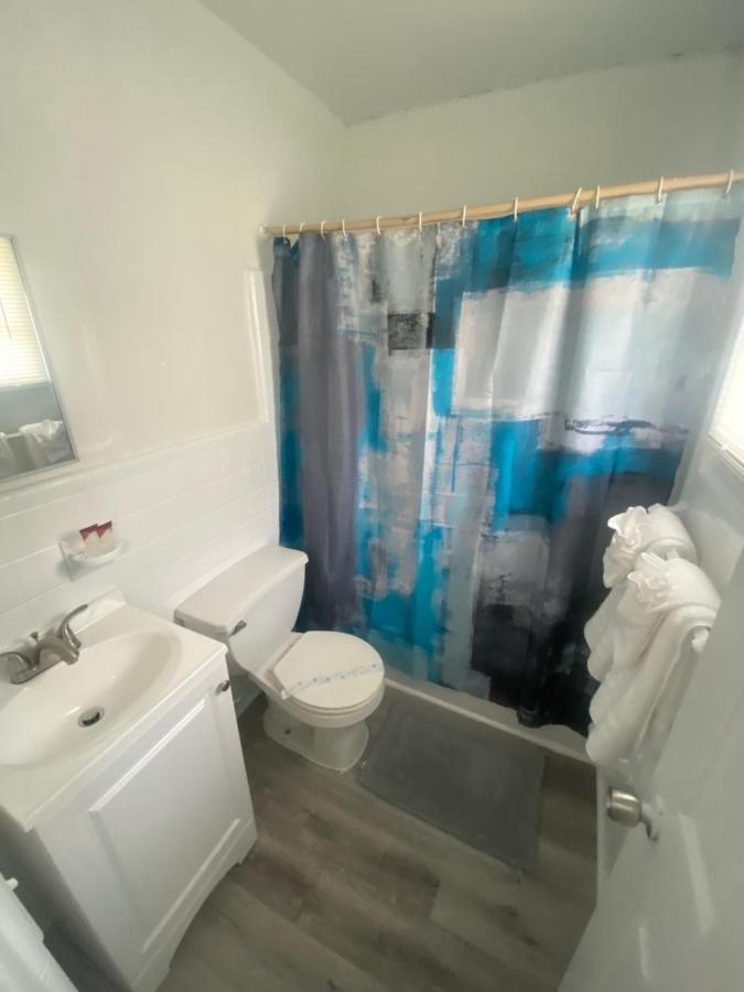 Uptown Inn & Suites, St Petersburg, FL — photo 20