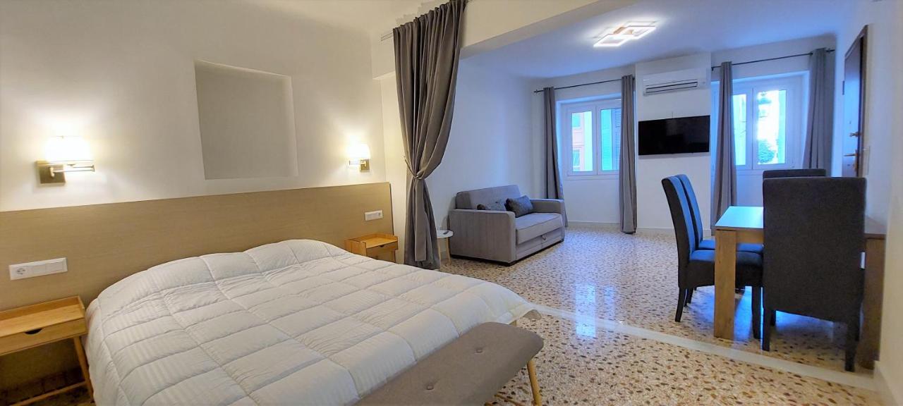 Athens Plaka Family Suites - 3