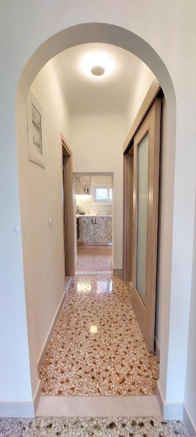Athens Plaka Family Suites - 4