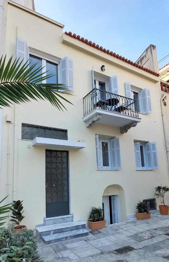 Athens Plaka Family Suites - 2