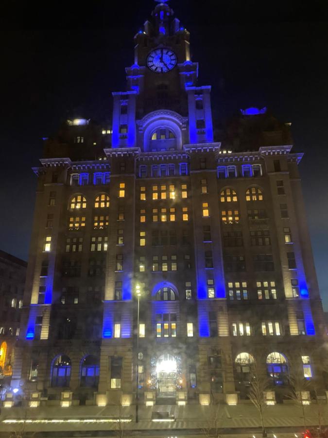 {{ hotelInfo.altText }}