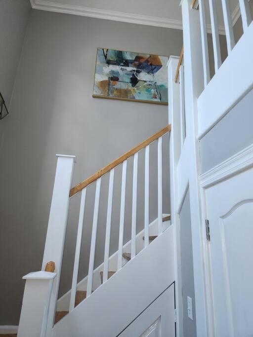 Modern Luxury 2-bedroom 2.5-bathroom townhouse - 4