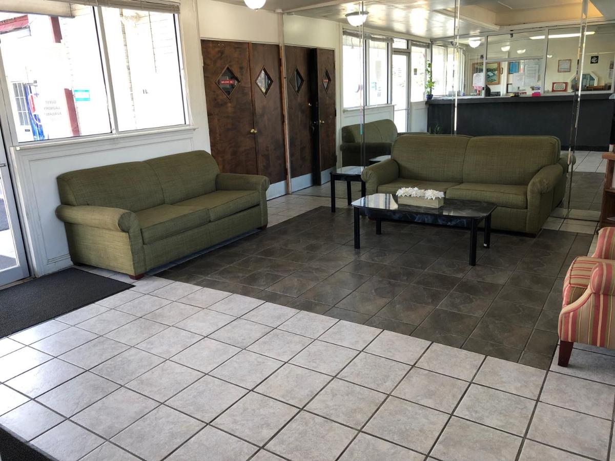 Flagship Inn — photo 23