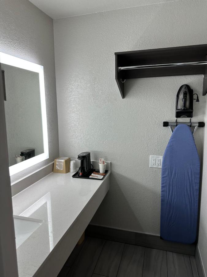 Sleepy Traveler Motel — photo 3