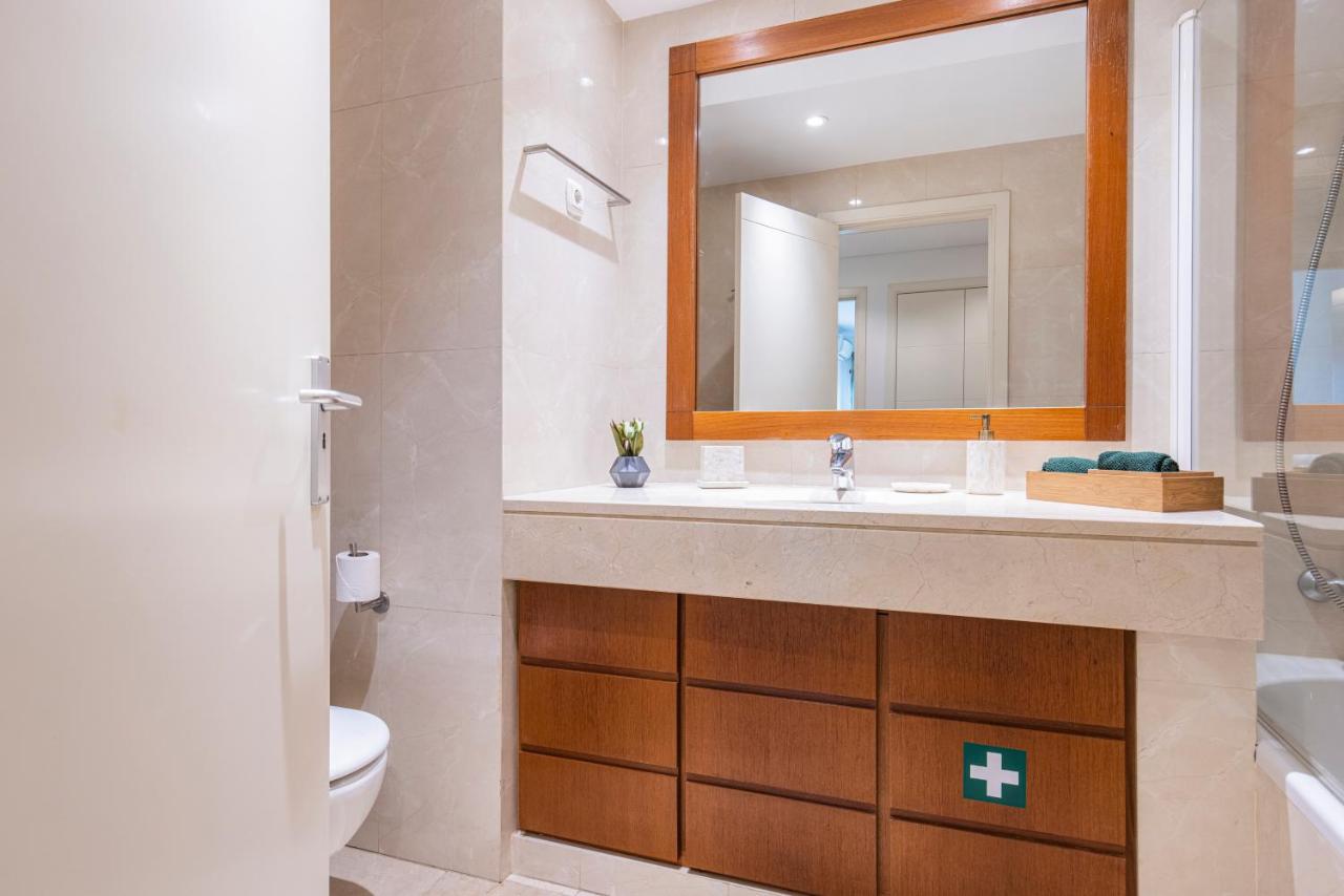 Fancy Apartment W/Metro at Doorstep by LovelyStay - 2