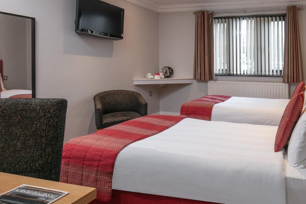 Standard Twin Room - Non-Smoking