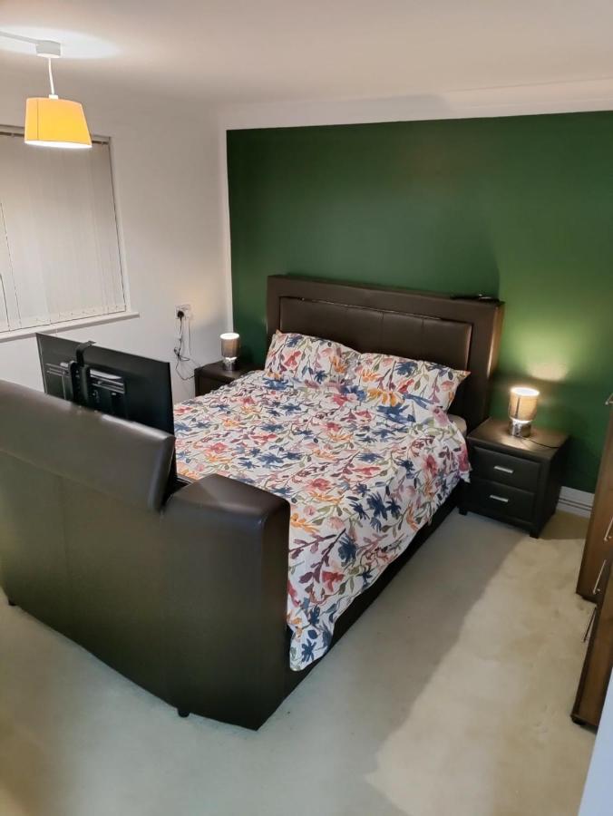 A one spacious bedroom apartment photo