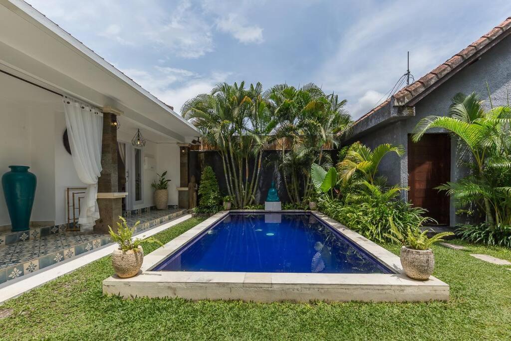 Central & Charming 3bedr with private pool