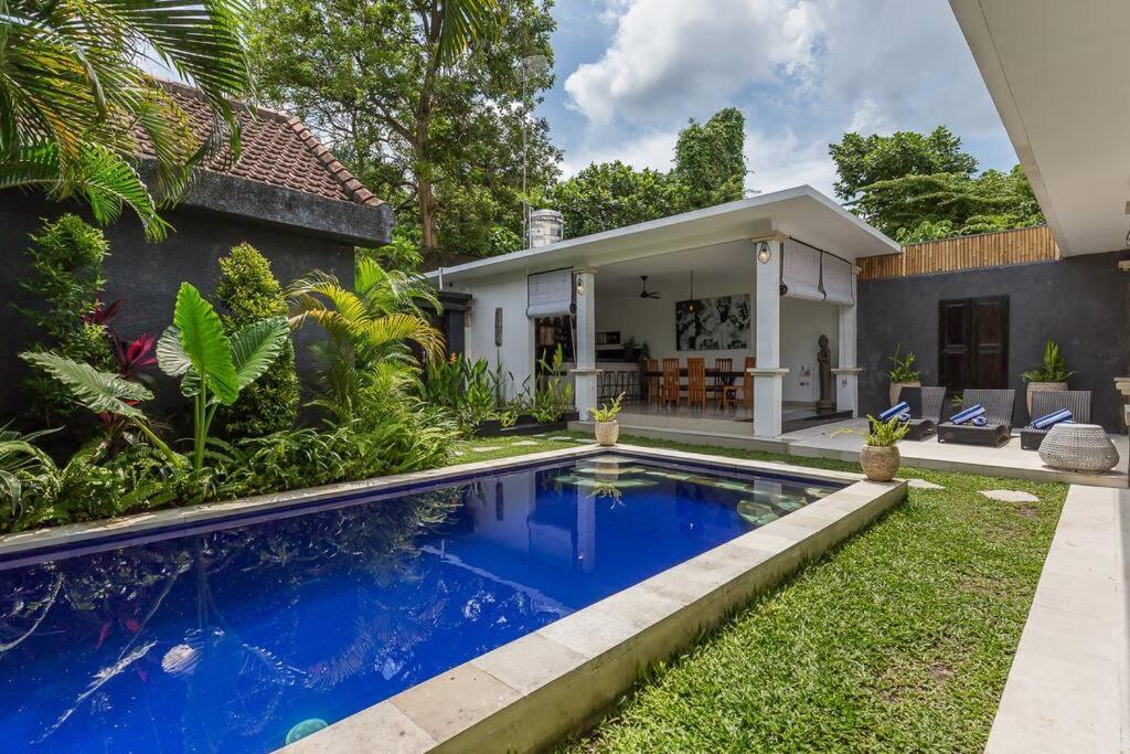 Central & Charming 3bedr with private pool - 4