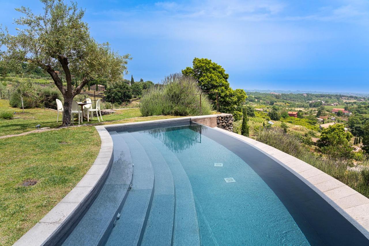 Monaci delle Terre Nere photo