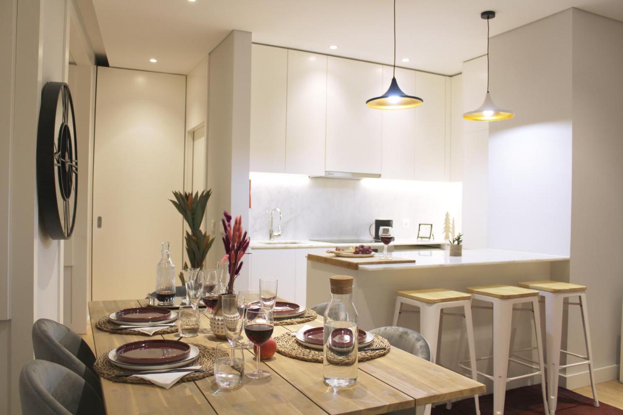 Artistic Neighborhood Luxury - 4