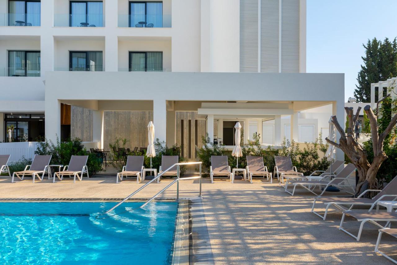Anemi Hotel & Suites photo