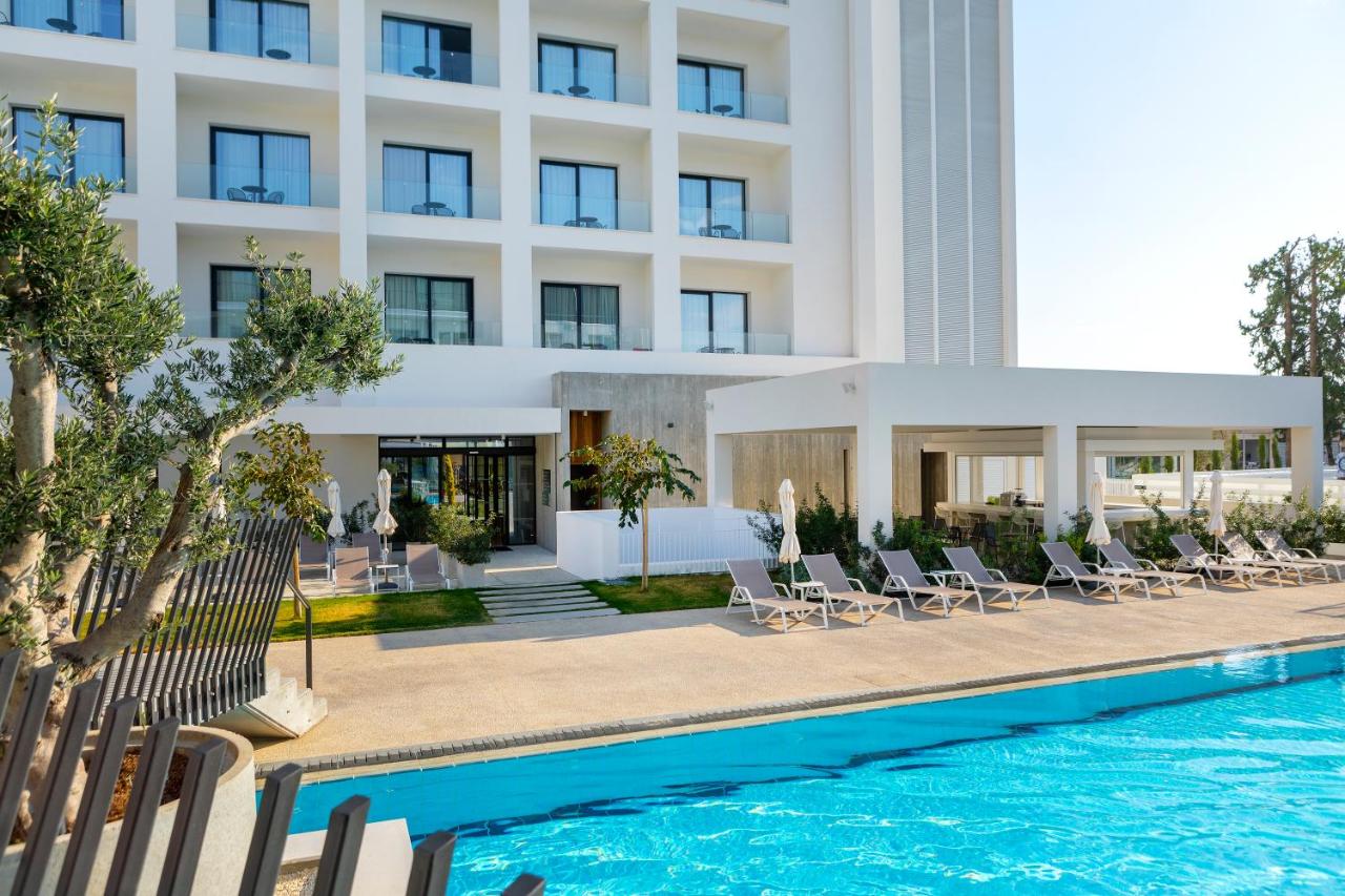 Anemi Hotel & Suites photo