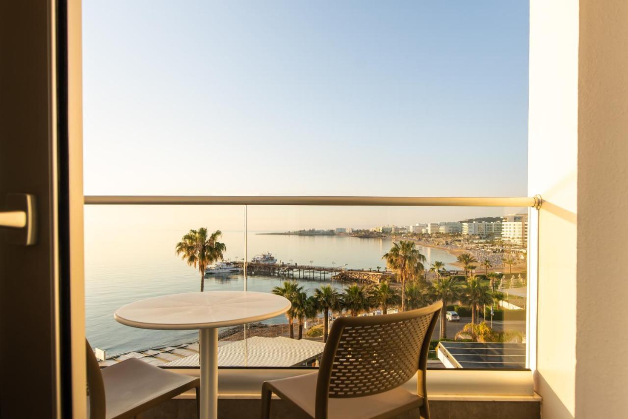 Evalena Beach Hotel photo