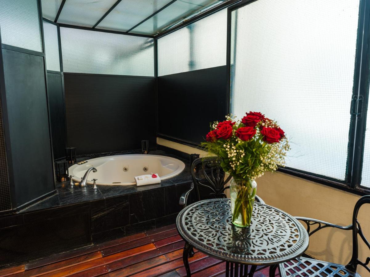 Melia Recoleta Plaza Hotel photo