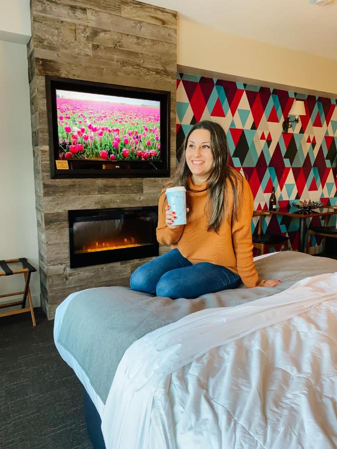 Summit Lodge Boutique Hotel Whistler photo