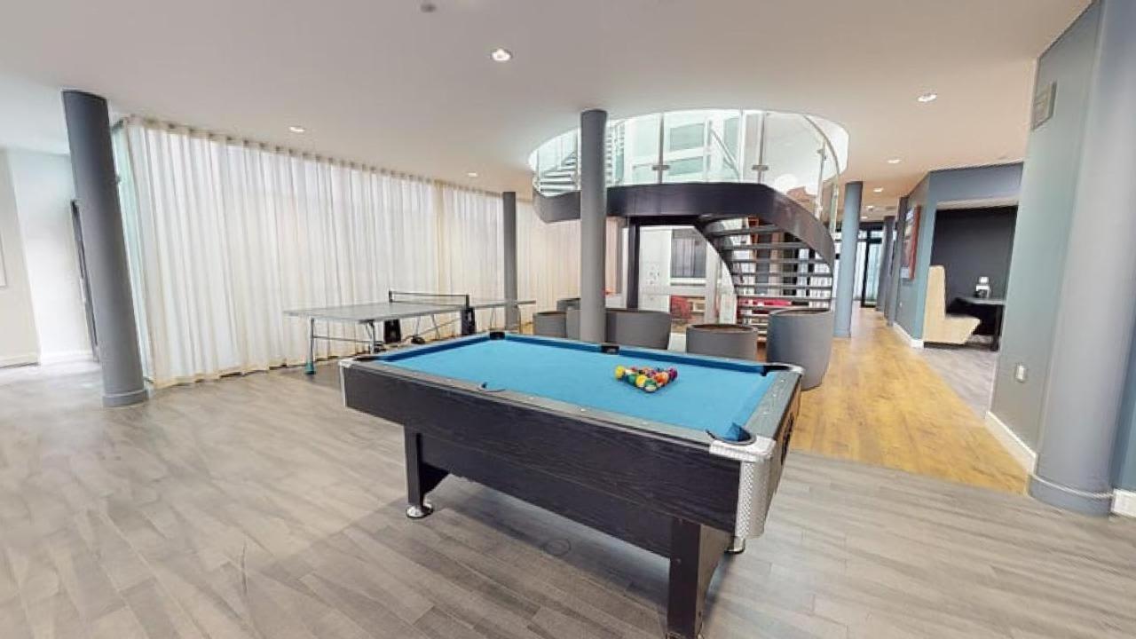 For Students Only iQ Will Wyatt Court London - 4