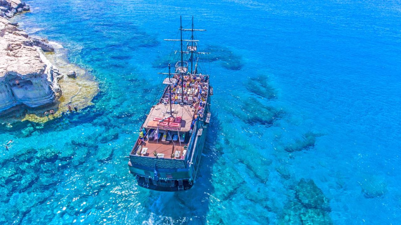 Vrissiana Boutique Beach Hotel photo