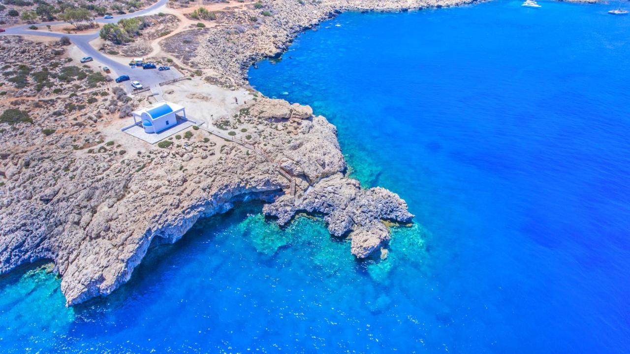 Vrissiana Boutique Beach Hotel photo