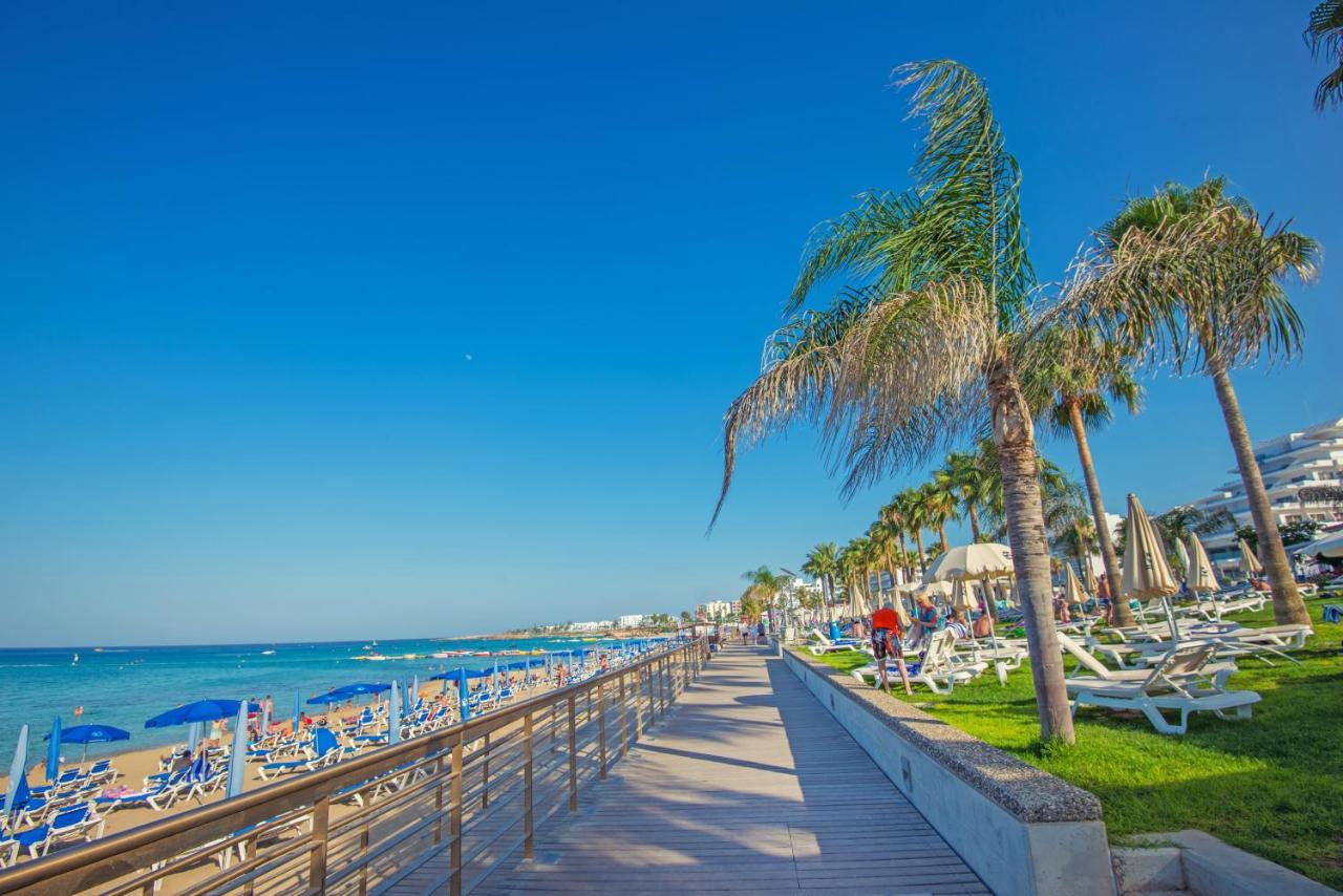 Odessa Beach Hotel photo