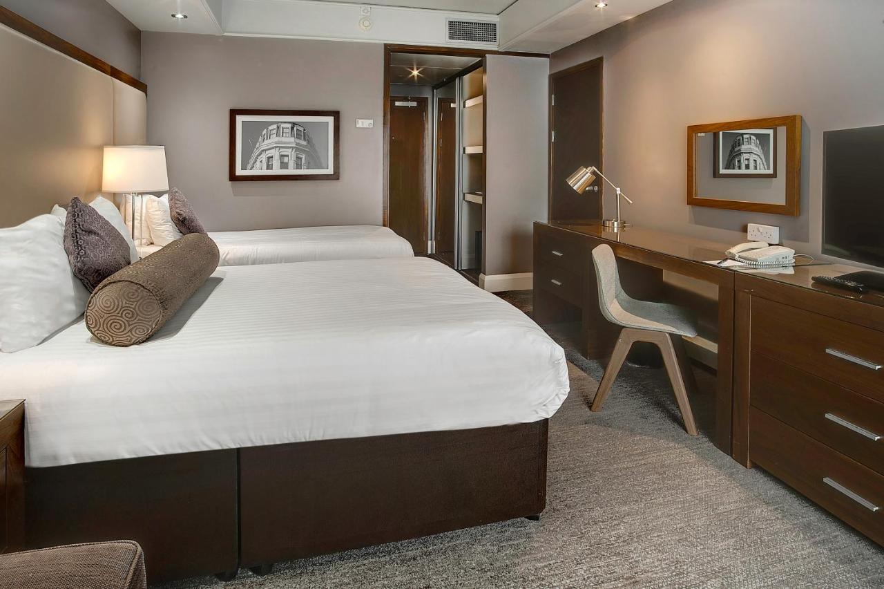 Triple Room, 1 Double Bed, 1 Single Bed with 8 Nights Parking [SC]