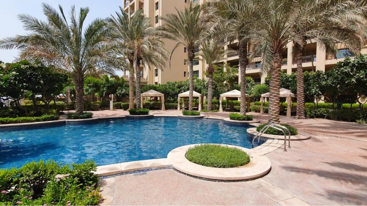 Luton Vacation Homes - Luxury & Spacious 1BR North Residence Fairmont , Palm Jumeirah - 90AB3 - 4