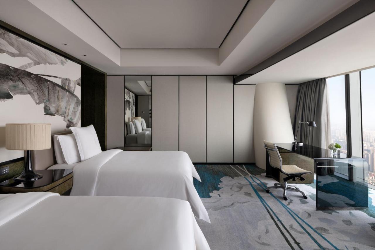 Four Seasons Hotel Guangzhou photo