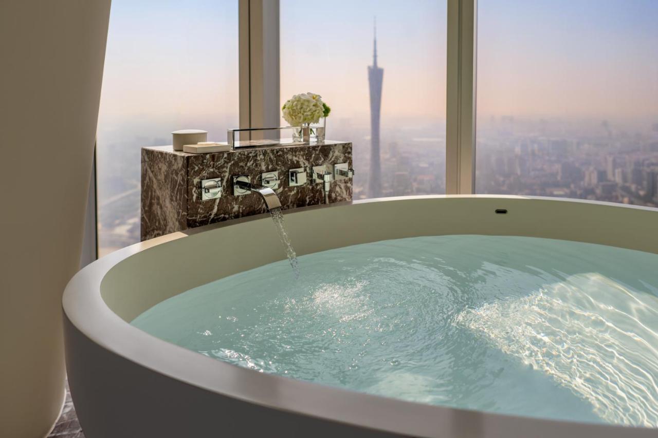 Four Seasons Hotel Guangzhou photo