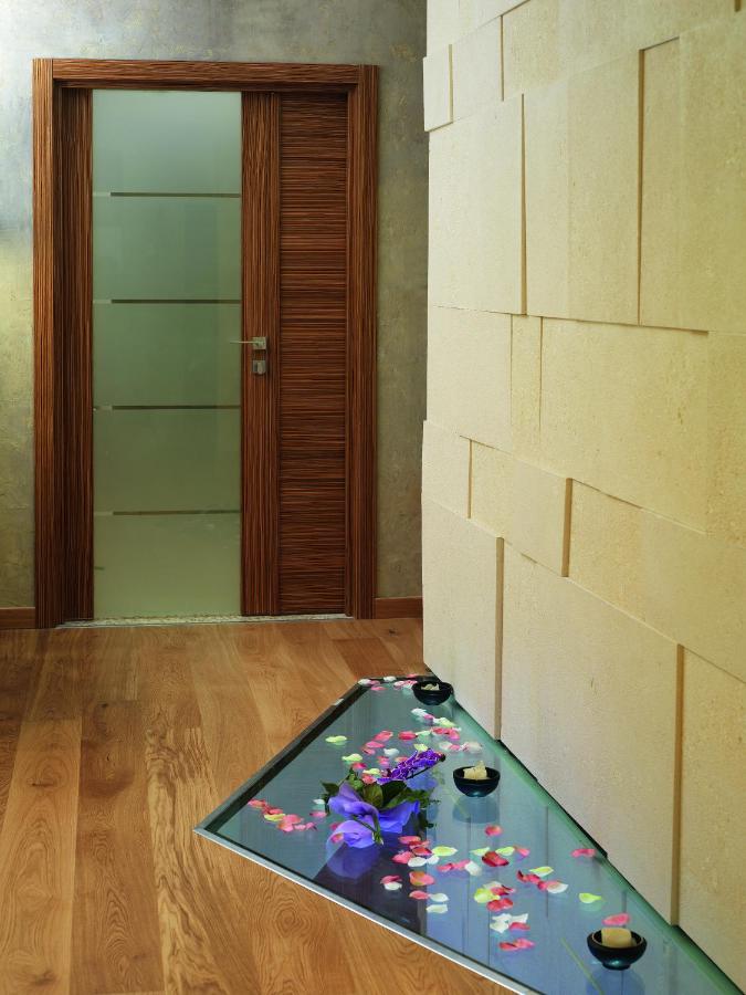 Gallery Room photo